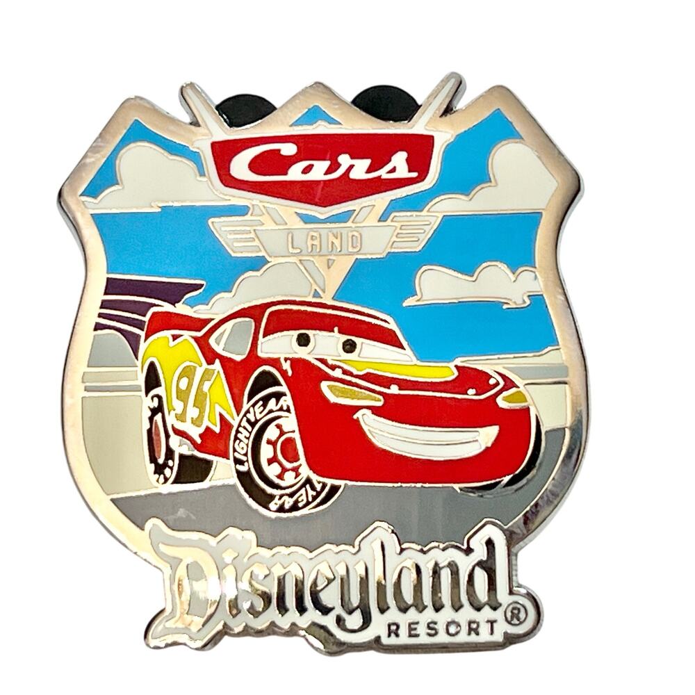Cars Land Lightning McQueen Walt Disney Travel Company Pin #94832 Lanyard Sleeve